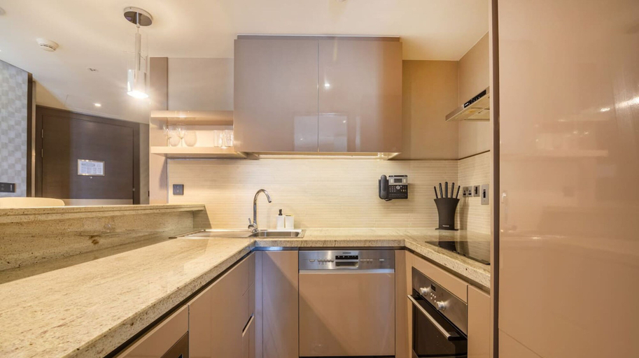 Room 5, Exclusive Studio Near Metro Premium Dubai Living, Dubai
