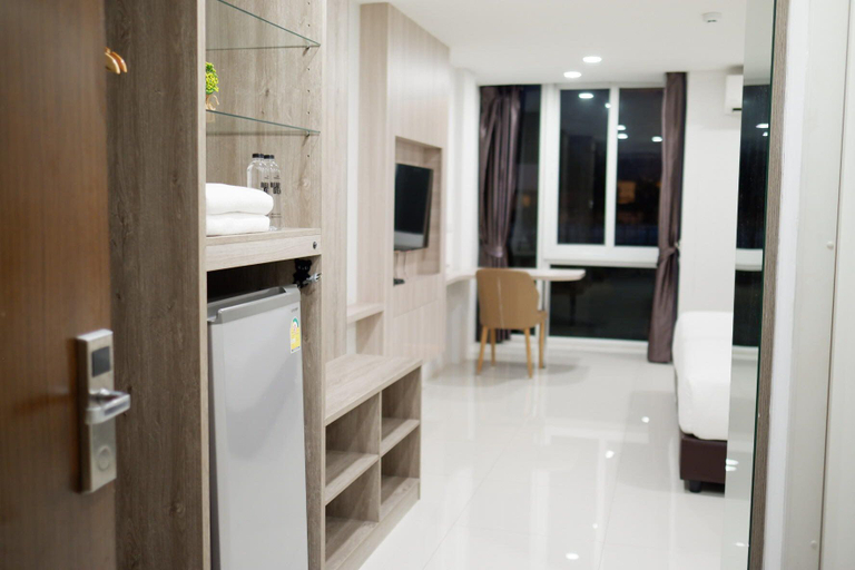 Bathroom 3, Bears Den Pattaya, Pattaya