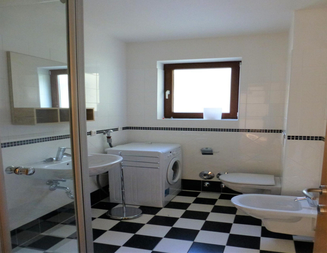 Bathroom 4, Apartment 800 m From Thermal Springs, Spittal an der Drau