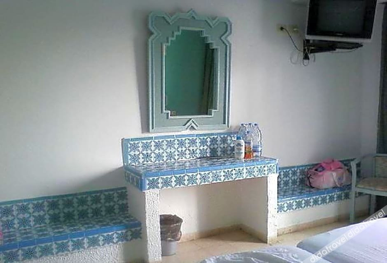 Bedroom 2, Hotel kaiser, Sousse Médina