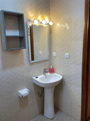Bathroom 4, Live Well Rwanda House, Kicukiro