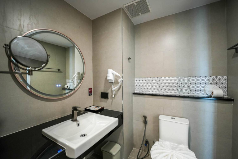 Bathroom 5, Aura Hotel Hatyai, Hat Yai