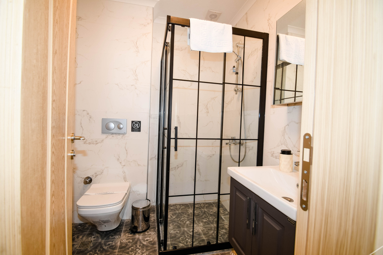 Bathroom 5, Swan Boutique Hotel, Bodrum