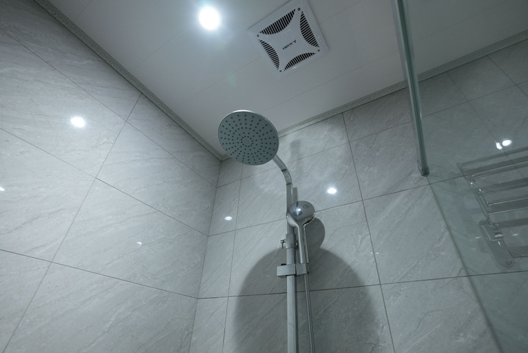 Bathroom 3, Lemuju, Taoyuan