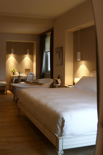 Bedroom 13