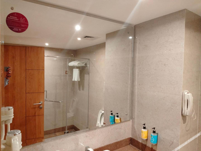 Bathroom 4, Regenta Central Cassia Zirakpur Chandigarh, Sahibzada Ajit Singh Nagar