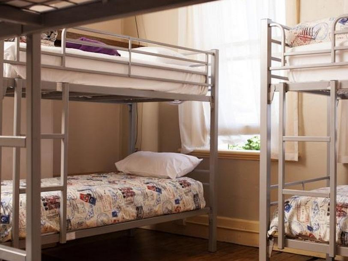 Bedroom 5, The Cally Hotel, Warrnambool