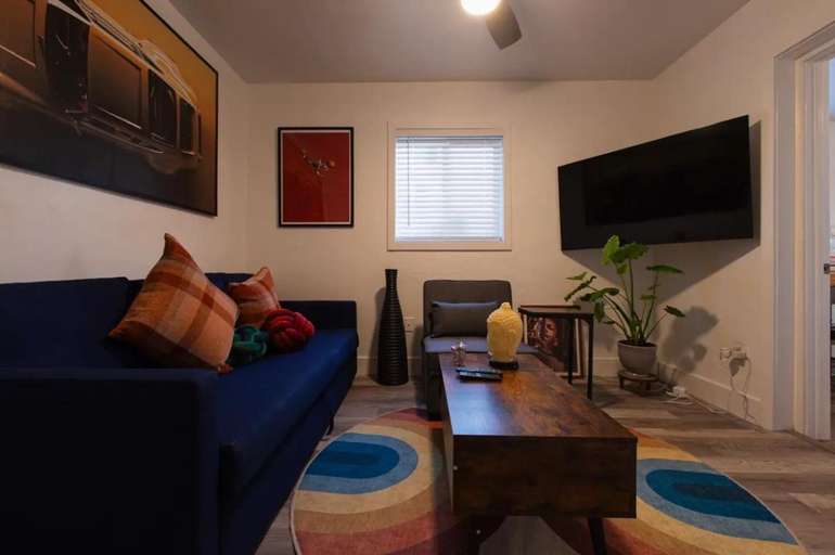 Others 5, The Myrlande Dinvil Guest Suite, Miami-Dade