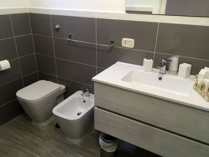 Bathroom 4, Palazzo Benucci - Residenza Di Charme, Caserta