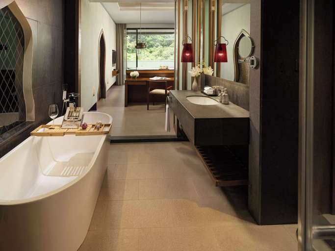 Bathroom 8