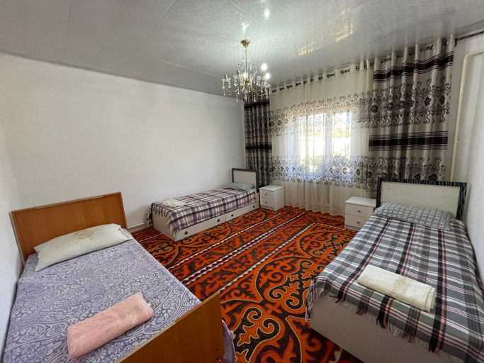 Bedroom, Oomat Guest House, Naryn