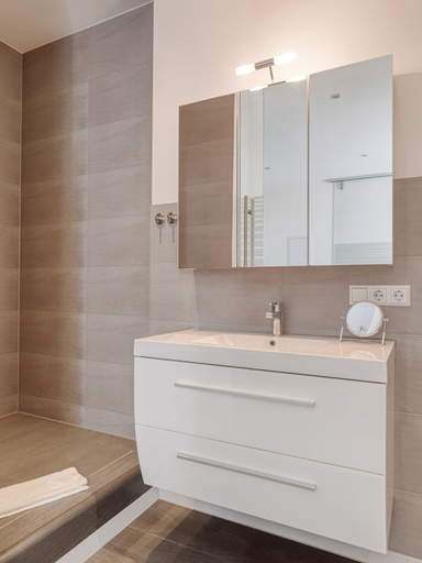 Bathroom 5, Limehome Aalen Reichsstädter Str., Ostalbkreis