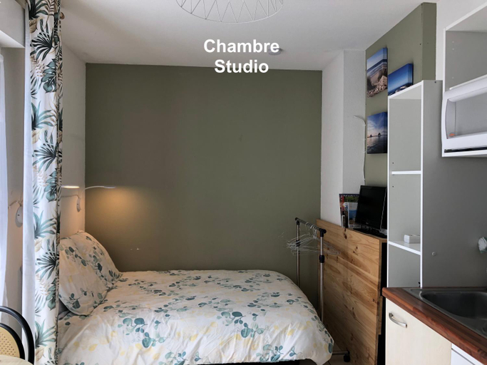Others 2, Chambre au coeur du Bassin, Gironde