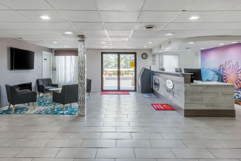 Public Area 2, Suburban Studios at the University, Horry
