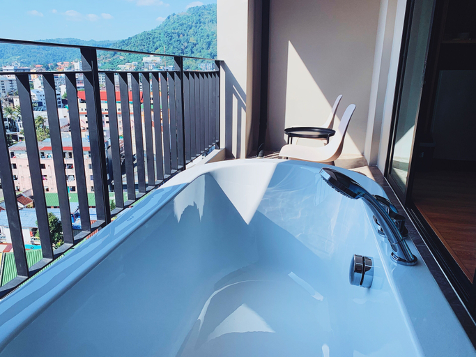 Sport & Beauty, Sky Wave Patong, Phuket Island
