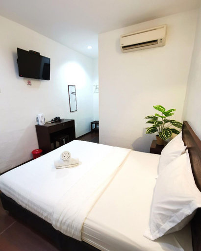 Bedroom 16