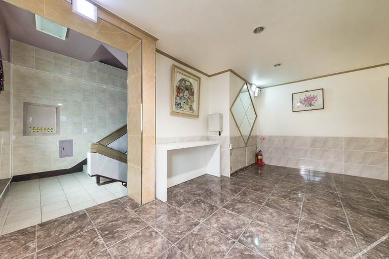Others 4, Taereung Hill House, Jungnang
