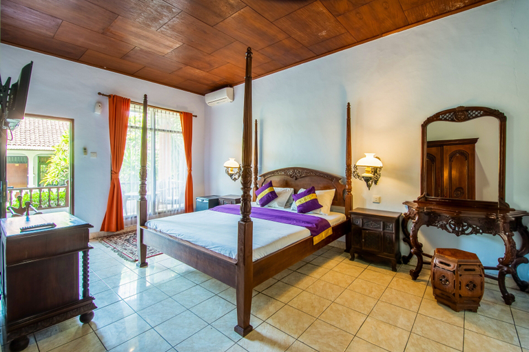 Bedroom 2, New Ananda Beach Hotel, Denpasar