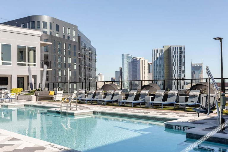 Sport & Beauty, Mint House Nashville – The Gulch – Division St, Davidson