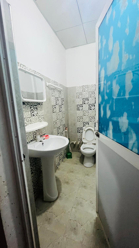 Others 2, Adrian Hostels, Thamankaduwa