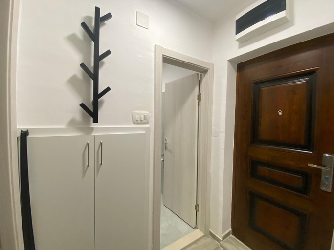 Others 3, Ana one bedroom apartment, 1min from Old Town, Budva
