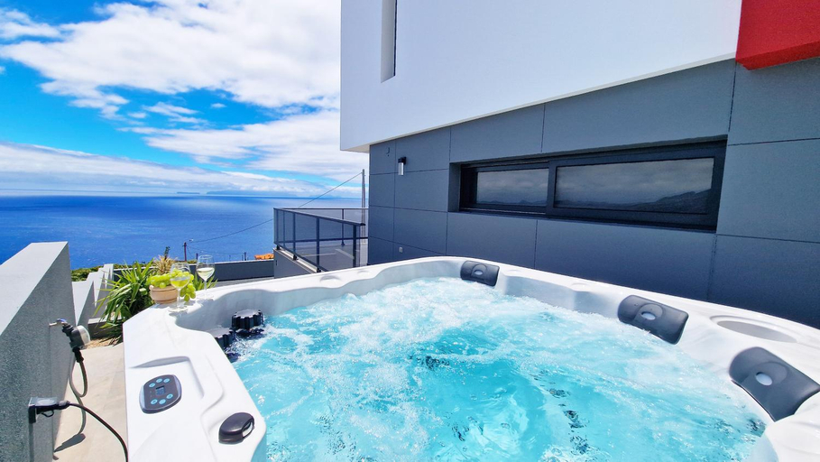Others 3, Azure Serenity Villa by LovelyStay, Santa Cruz