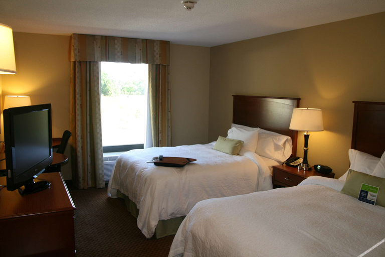 Bedroom 2, HAMPTON INN & SUITES WARREN, Warren