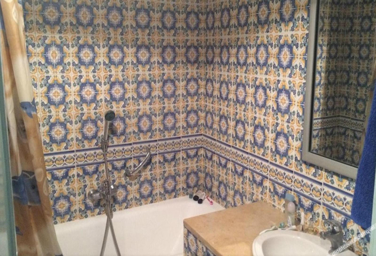 Bathroom, Hotel kaiser, Sousse Médina