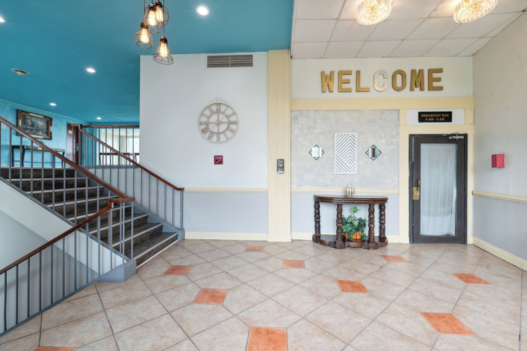 Public Area 2, Miami Suites Hotel, Lucas