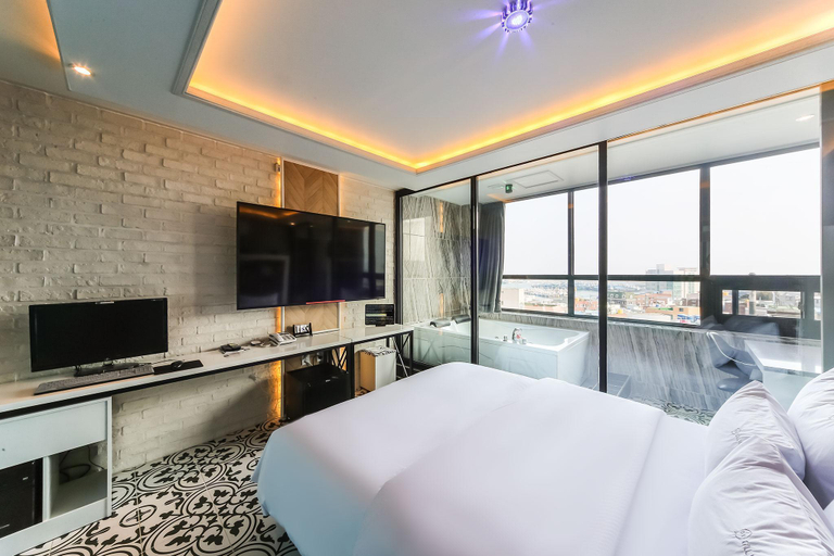 Bedroom 4, Ulsan Bangeojin Call, Dong