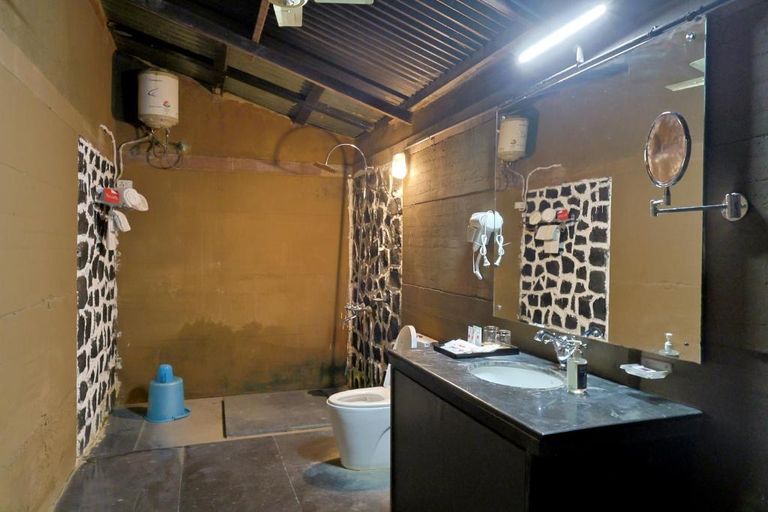 Bathroom, Maati Jungle Lodge Bandhavgarh, Umaria