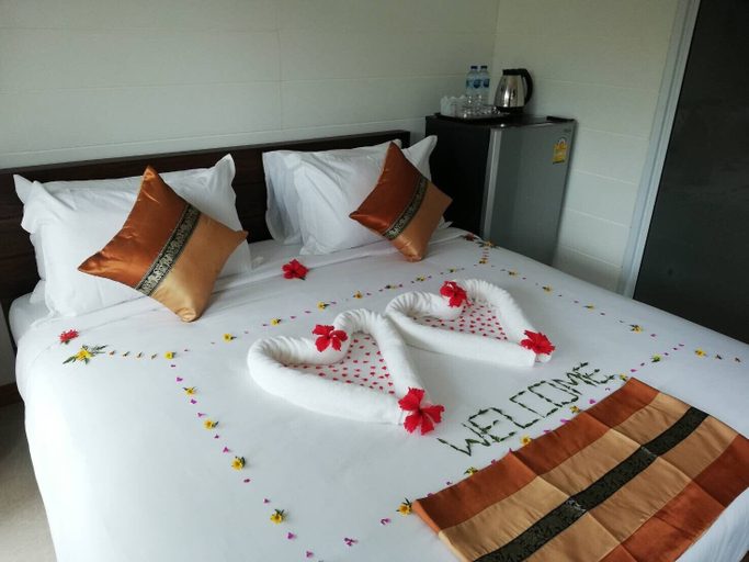 Bedroom 2, Phumiphat Resort Koh Mook, Kantrang