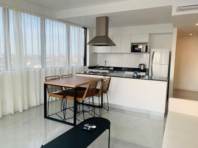 Others 5, Top Rentals Brickell, Tigre