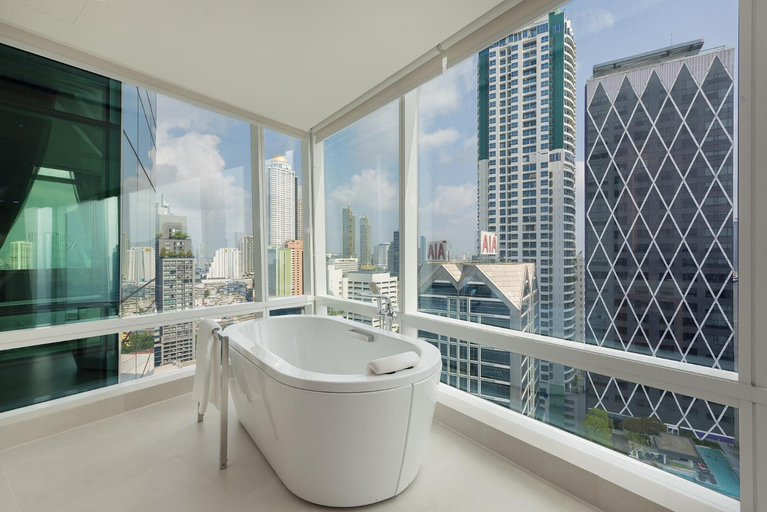 Bathroom 17