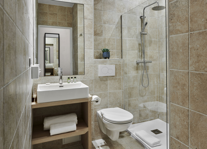 Bathroom 4, Hotel Le Suquet Cannes, Alpes-Maritimes