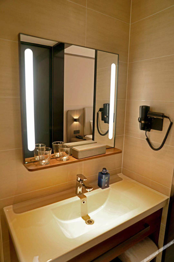 Bathroom 3, Hanting Hotel Dandong Kuandian, Dandong