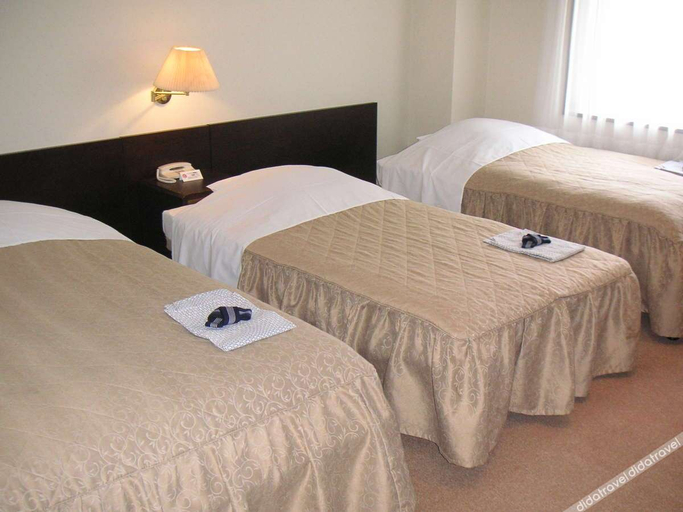 Bedroom 4, Hotel Shiro, Funabashi