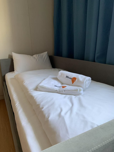 Bedroom 4, Mooncity Hotel & Boardinghouse, Frankfurt am Main