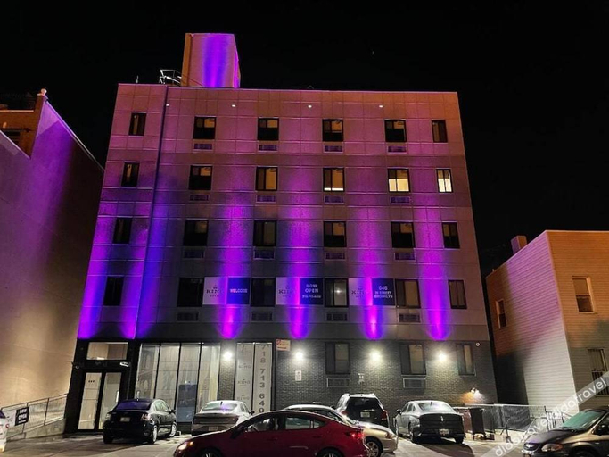 Exterior & Views 2, King Hotel Brooklyn Sunset Park, New York
