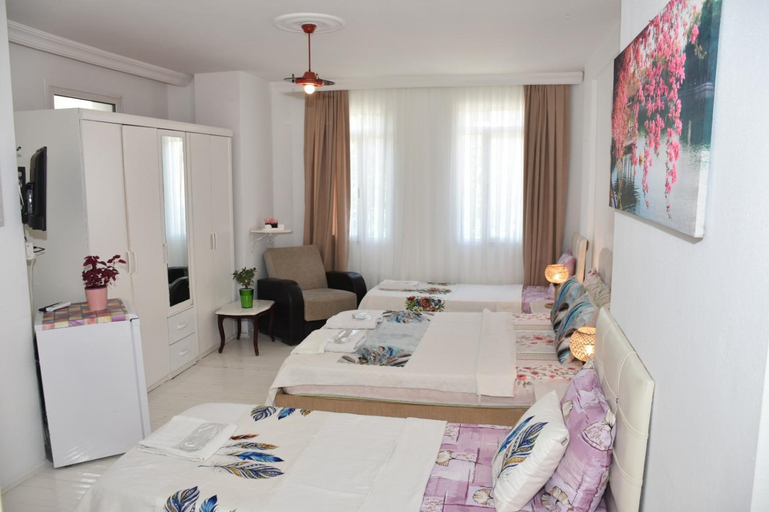 Others 2, beyaz alacatı, Çeşme