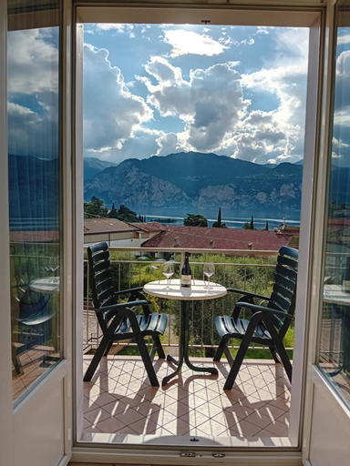 Others 3, Andreis Apartments, Verona
