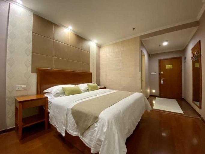 Bedroom 2, GreenTree Inn Linxi Pingyi MenGYAng Road Express Hotel, Linyi