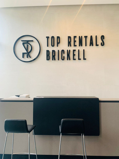 Others 3, Top Rentals Brickell, Tigre