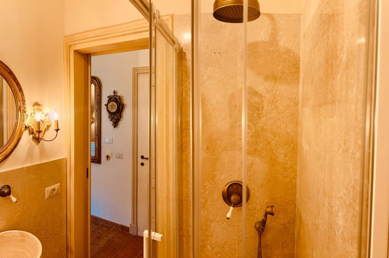 Bathroom 4, La Casa Di Agartha, Viterbo