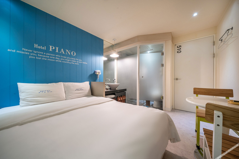 Bedroom 4, Seongbuk (Bomun-dong) Piano, Seongbuk