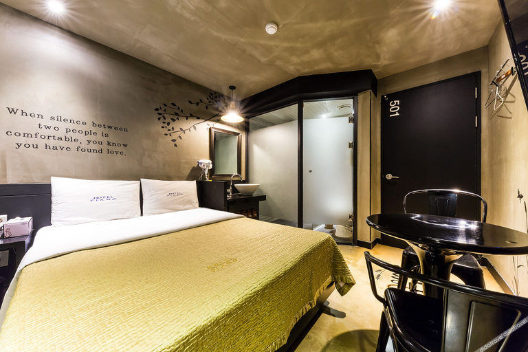 Bedroom 3, Seongbuk (Bomun-dong) Piano, Seongbuk