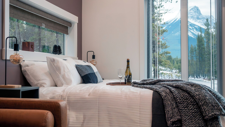 Bedroom 3, Skyridge Glamping, Division No. 15