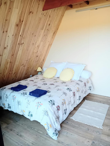 Bedroom 2, Le Chalet dans les Pres, Indre