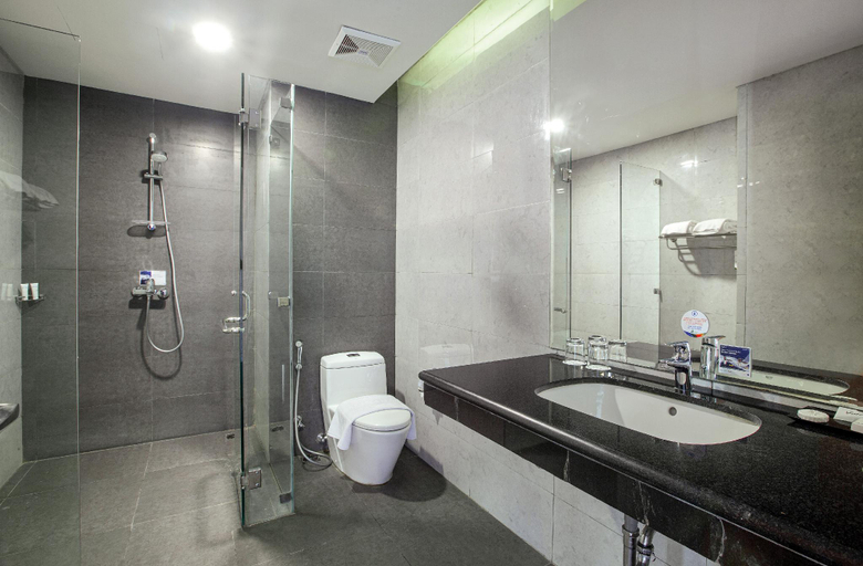 bathroom 9