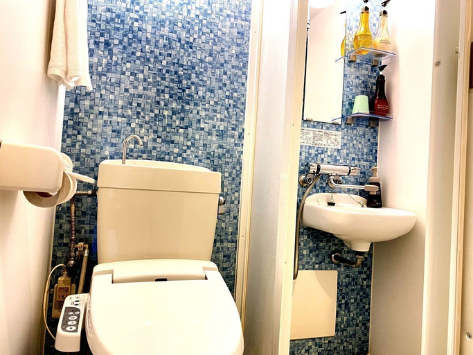 Bathroom 4, Floral Hotel Sakaisujihonmachi Osaka, Osaka